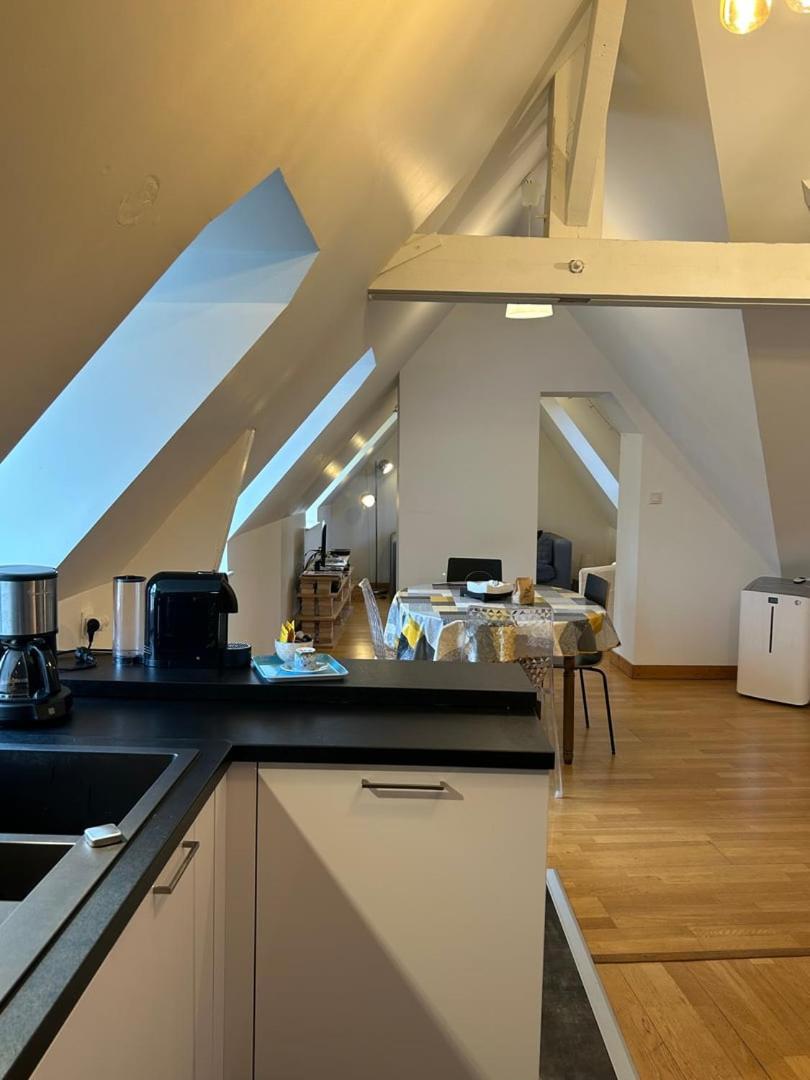 Le Square : Appartement Climatise En Centre Ville بواتييه المظهر الخارجي الصورة