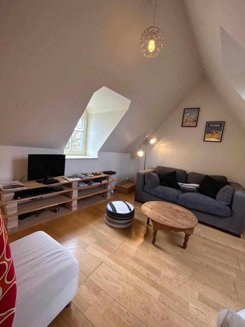 Le Square : Appartement Climatise En Centre Ville بواتييه المظهر الخارجي الصورة
